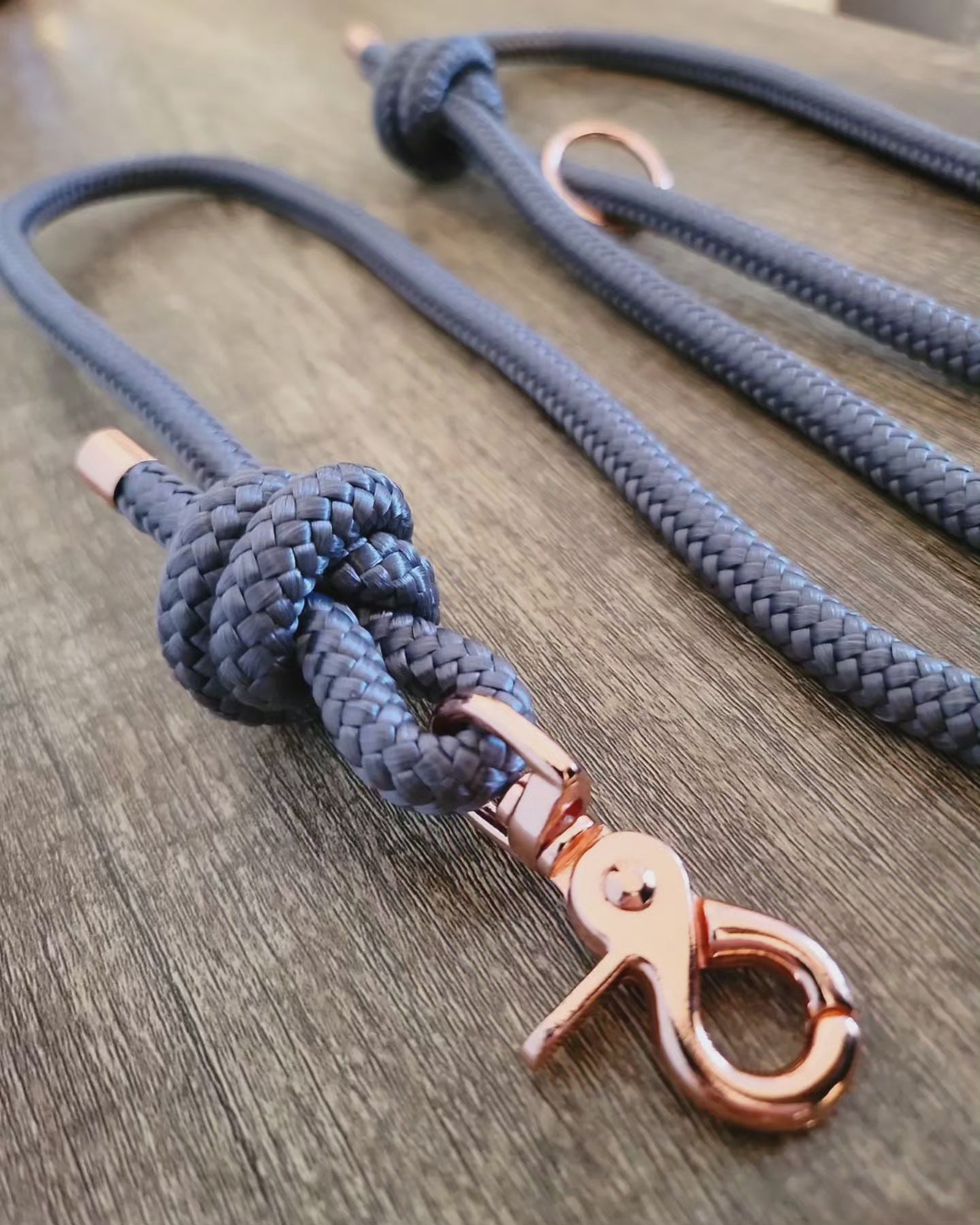 Knot Rope leash ( Grey/ rose gold)